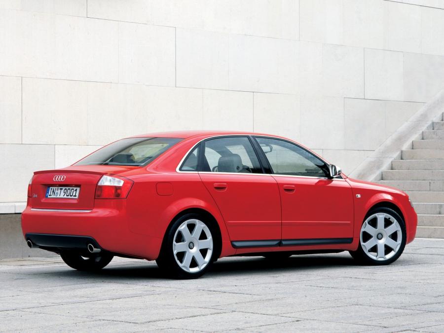  Audi S4 Sedan (B6, 8E) 2003 года  (фото 15 из 18)